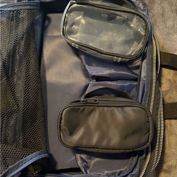 Nomad Lane Nylon and leather travel bag - Picture 8 of 9